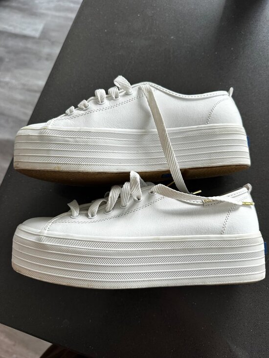 KEDS White Leather Sneaker, Size 7 - Picture 3 of 5